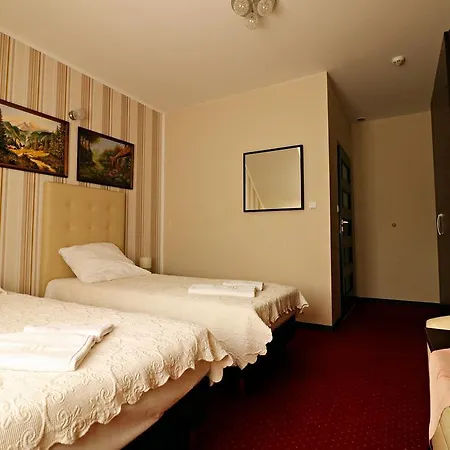 Quarto em Acomodações Particulares Goscinne Anna Airport Modlin *