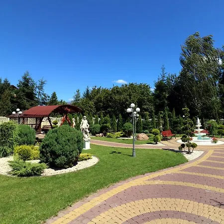 Goscinne Anna Airport Modlin Homestay *